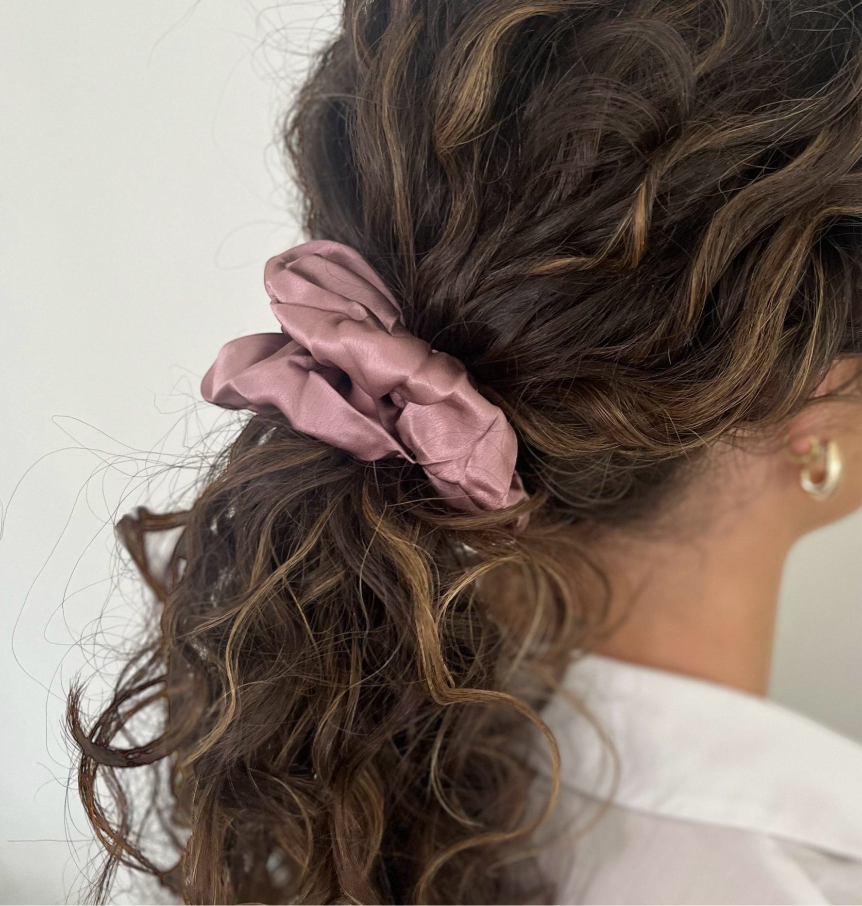 The Oversized Scrunchie - Mauve