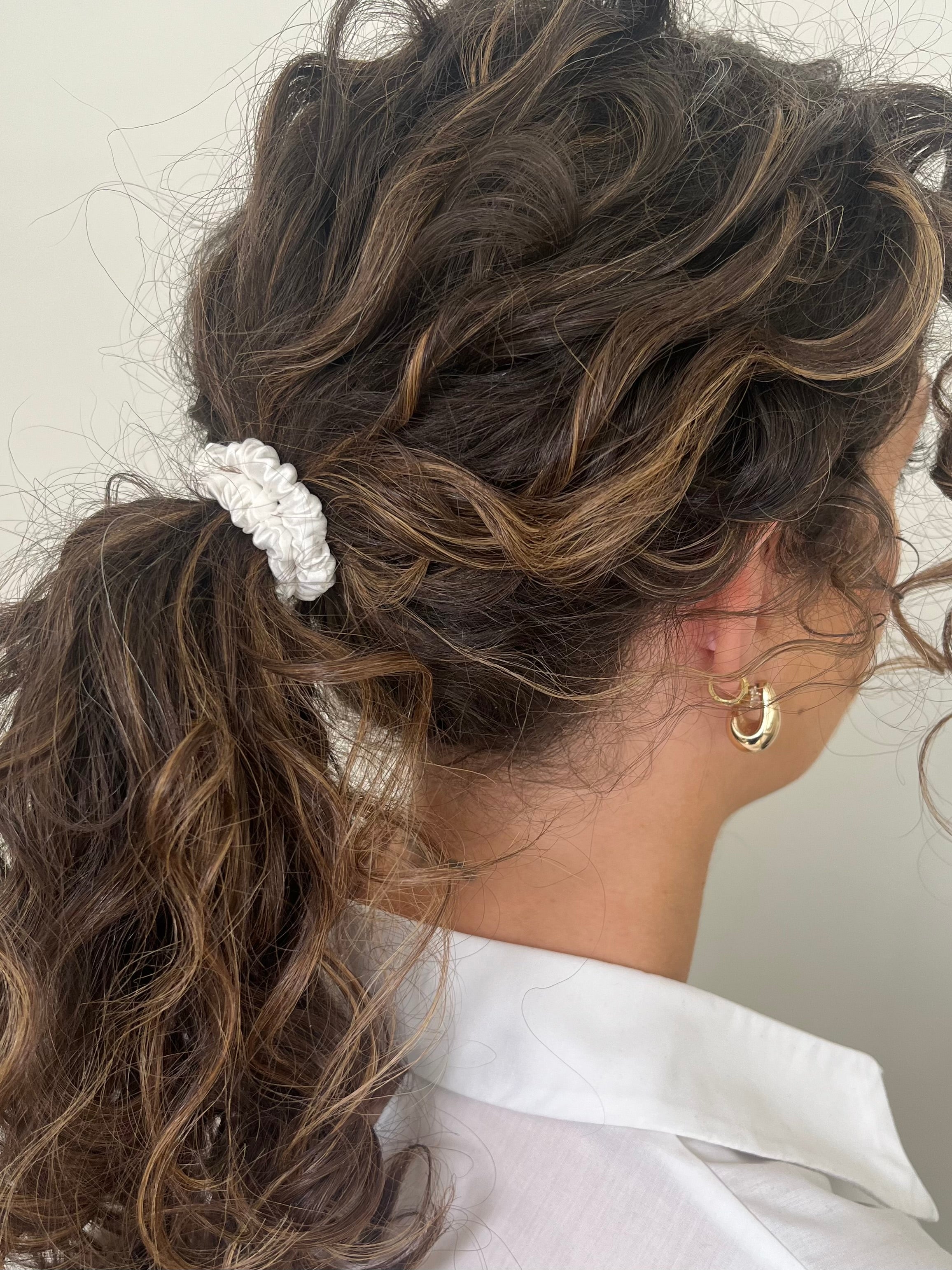 The Sleek Scrunchie (set of 3) - Ivory