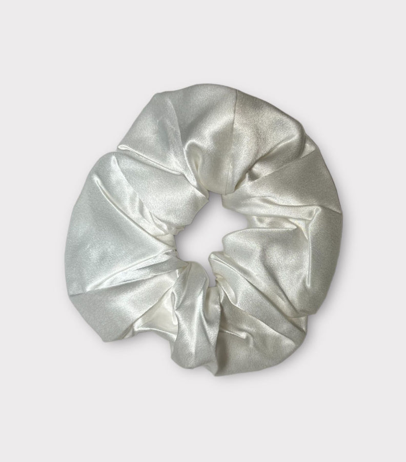 White Pillowcase and Scrunchie Gift Set