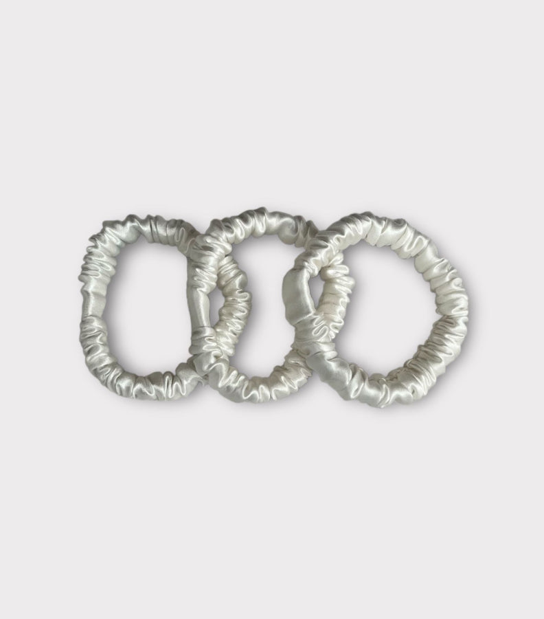 The Sleek Scrunchie (set of 3) - Ivory