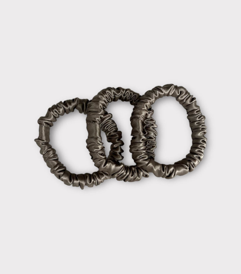 The Sleek Scrunchie (set of 3) - Platinum