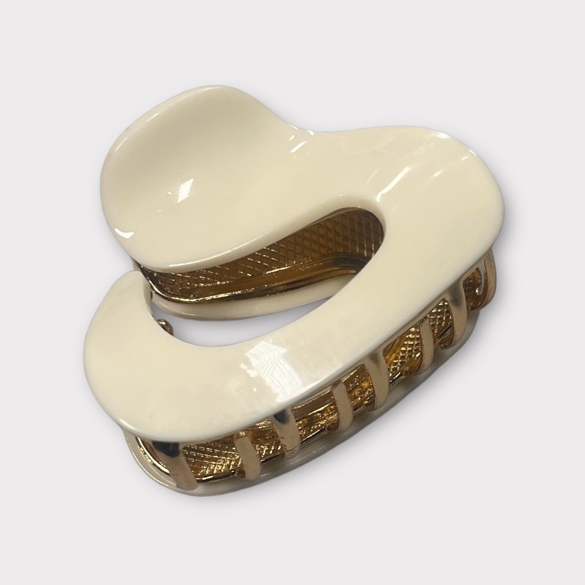 “Becca” Curved Claw