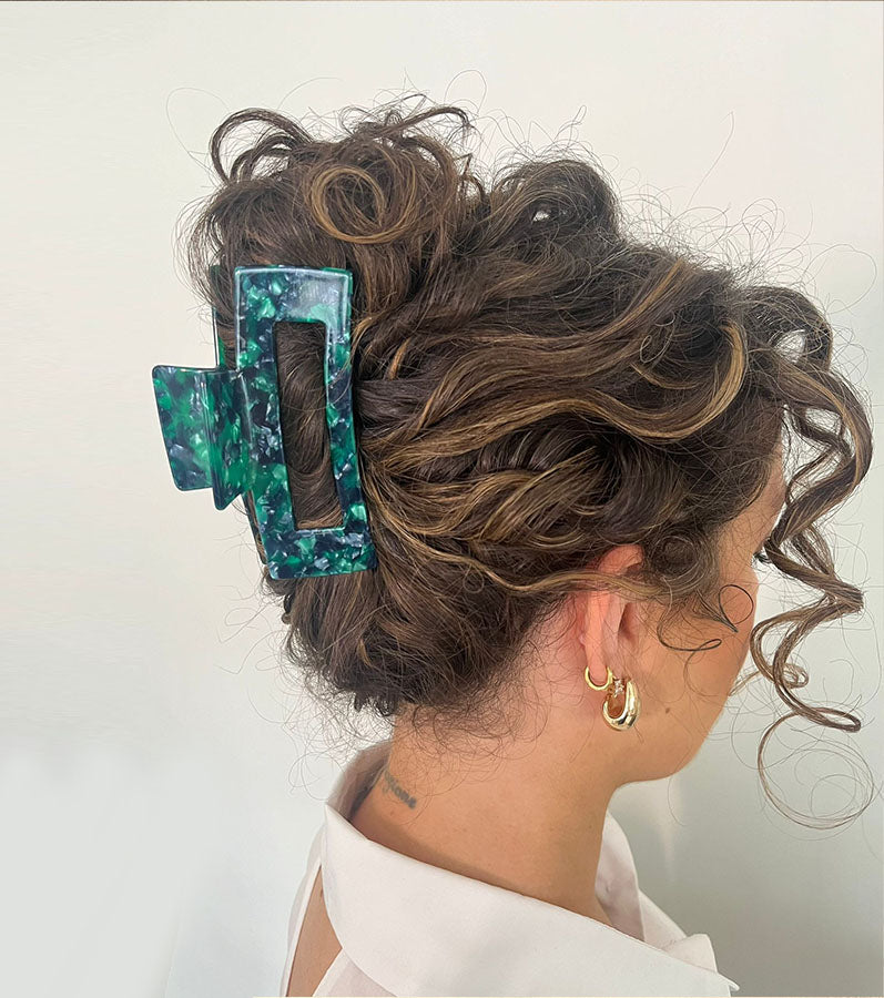 ”Gemma” Jumbo Claw